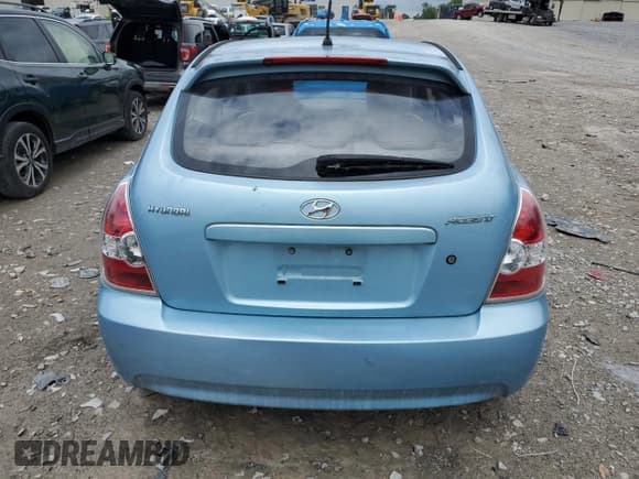 ✅ 2010 Hyundai Accent GS • VIN: KMHCM3AC6AU149417 • Лот: 55806425. Опубликован ранее на Copart с пробегом 50 740 миль. Бесплатный доступ к архиву аукционных продаж из США и подробный отчёт об истории автомобиля на DreamBid. Изображение 6.