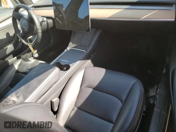 ✅ 2022 Tesla Model 3 • VIN: 5YJ3E1EA8NF147598 • Lot: 53286125. Wystawiony na Copart z przebiegiem Nie podano. Bezpłatny archiwum sprzedaży aukcyjnych z USA i szczegółowy raport historii pojazdu na DreamBid. Zdjęcie 8.