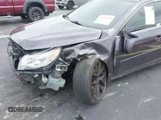 2015 Chevrolet Malibu LT z VIN 1G11C5SL2FF195016, wystawiony jako IAAI lot #43151114 z przebiegiem 115 934 mil mil oraz . Historia ofert i sprzedaży dostępna na DreamBid. Obrazek 6.