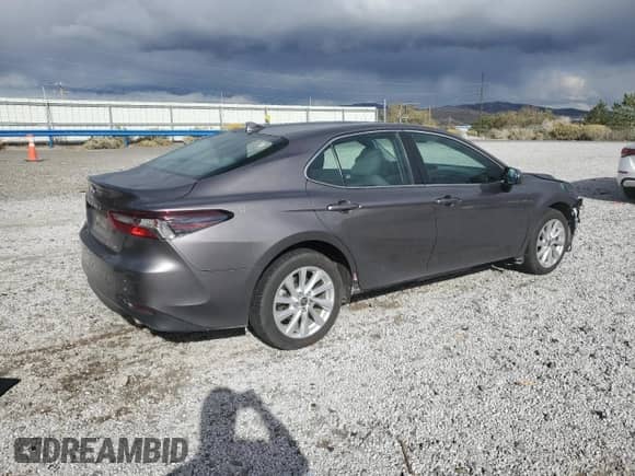 2022 Toyota Camry LE с VIN 4T1C11AK5NU700236, выставлен на аукционе Copart как лот 85125065 с пробегом 41 325 миль миль и Списание • Salvage title. История ставок и продаж доступна на DreamBid. Изображение 3.