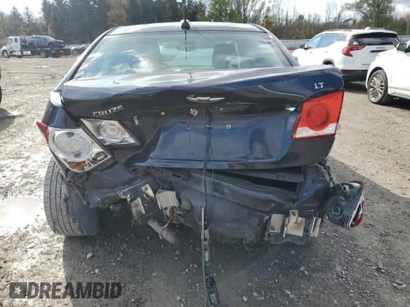 ✅ 2016 Chevrolet Cruze LT • VIN: 1G1PE5SB6G7145677 • Лот: 87069035. Опубликован ранее на Copart с пробегом 83 337 миль. Бесплатный доступ к архиву аукционных продаж из США и подробный отчёт об истории автомобиля на DreamBid. Изображение 6.