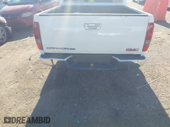 ✅ 2012 GMC Canyon SLE1 • VIN: 1GTD5MF91C8117334 • Lot: 41221214. Listed on IAAI with 150,030 mi. Free auction sales archive from the USA and detailed vehicle history report at DreamBid. Image 17.