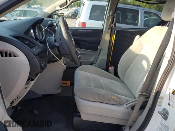 ✅ 2014 Dodge Grand Caravan SE • VIN: 2C7WDGBGXER335168 • Лот: 67486295. Опубликован ранее на Copart с пробегом 237 513 миль. Бесплатный доступ к архиву аукционных продаж из США и подробный отчёт об истории автомобиля на DreamBid. Изображение 7.