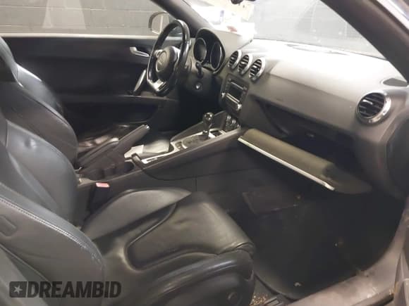 ✅ 2008 Audi TT 2.0T • VIN: TRUMF38J881043270 • Lot: 41297359. Listed on IAAI with 93,495 mi. Free auction sales archive from the USA and detailed vehicle history report at DreamBid. Image 5.