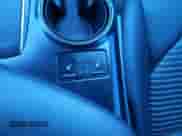 2019 Toyota Camry LE z VIN 4T1B11HK4KU272754, wystawiony jako Copart lot #89677255 z przebiegiem 148 423 mil mil oraz Czysty tytuł • Clean title. Historia ofert i sprzedaży dostępna na DreamBid. Obrazek 13.