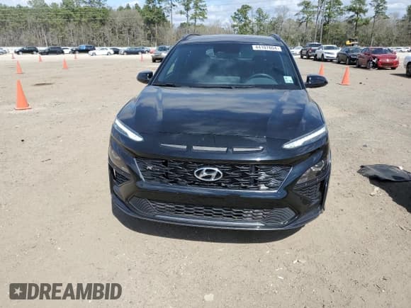 ✅ 2022 Hyundai Kona N Line • VIN: KM8K33A3XNU860171 • Lot: 44107804. Wystawiony na Copart z przebiegiem 10 424 mil. Bezpłatny archiwum sprzedaży aukcyjnych z USA i szczegółowy raport historii pojazdu na DreamBid. Zdjęcie 5.