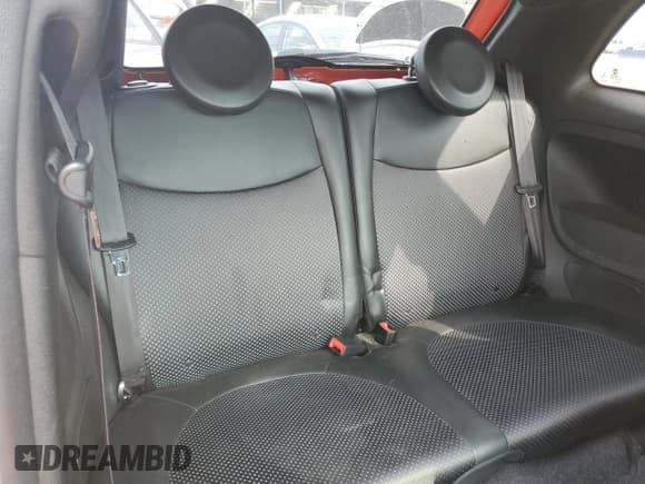 ✅ 2017 FIAT 500e • VIN: 3C3CFFGE7HT598252 • Lot: 66444084. Listed on Copart with 31,427 mi. Free auction sales archive from the USA and detailed vehicle history report at DreamBid. Image 10.