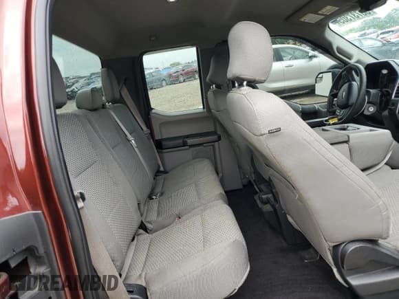 ✅ 2016 Ford F-150 XL • VIN: 1FTEX1C84GFD59500 • Lot: 58737305. Listed on Copart with 133,114 mi. Free auction sales archive from the USA and detailed vehicle history report at DreamBid. Image 10.