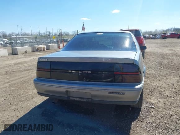 ✅ 1995 Chevrolet Beretta • VIN: 1G1LV15M5SY116047 • Лот: 42036344. Опубликован ранее на IAAI с пробегом 104 222 миль. Бесплатный доступ к архиву аукционных продаж из США и подробный отчёт об истории автомобиля на DreamBid. Изображение 16.