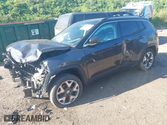✅ 2018 Jeep Compass Limited • VIN: 3C4NJDCB3JT231213 • Lot: 43024408. Listed on IAAI with 90,797 mi. Free auction sales archive from the USA and detailed vehicle history report at DreamBid. Image 17.