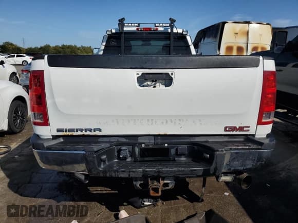 ✅ 2013 GMC Sierra 2500HD Work Truck • VIN: 1GT22ZC81DZ229751 • Lot: 71376114. Listed on Copart with 88,272 mi. Free auction sales archive from the USA and detailed vehicle history report at DreamBid. Image 6.