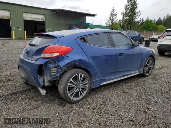 ✅ 2016 Hyundai Veloster Turbo • VIN: KMHTC6AE1GU292144 • Lot: 57285355. Wystawiony na Copart z przebiegiem 81 907 mil. Bezpłatny archiwum sprzedaży aukcyjnych z USA i szczegółowy raport historii pojazdu na DreamBid. Zdjęcie 3.