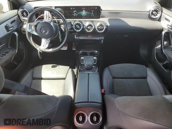 ✅ 2020 Mercedes-Benz A 220 • VIN: W1K3G4EB5LJ220085 • Lot: 52803885. Wystawiony na Copart z przebiegiem 58 501 mil. Bezpłatny archiwum sprzedaży aukcyjnych z USA i szczegółowy raport historii pojazdu na DreamBid. Zdjęcie 8.