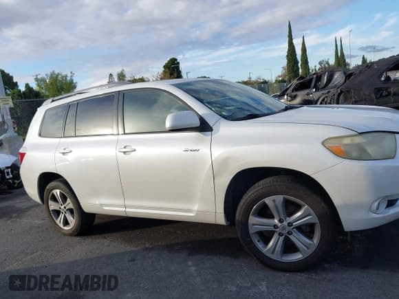 ✅ 2008 Toyota Highlander Sport • VIN: JTEDS43A082038668 • Lot: 43736981. Listed on IAAI with 189,945 mi. Free auction sales archive from the USA and detailed vehicle history report at DreamBid. Image 13.