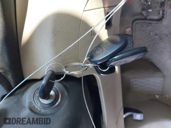 ✅ 2010 Toyota Highlander SE • VIN: 5TDJK3EH3AS033460 • Lot: 43535109. Listed on IAAI with 180,780 mi. Free auction sales archive from the USA and detailed vehicle history report at DreamBid. Image 11.