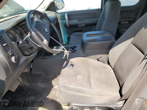 ✅ 2009 Chevrolet Silverado 2500HD LT • VIN: 1GCHK59K99E126355 • Лот: 55120284. Опубликован ранее на Copart с пробегом 292 281 миль. Бесплатный доступ к архиву аукционных продаж из США и подробный отчёт об истории автомобиля на DreamBid. Изображение 7.