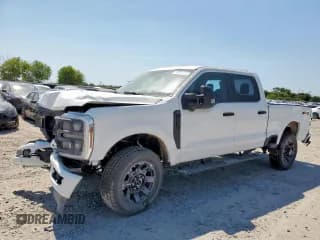 ✅ 2025 Ford F-250 XL • VIN: 1FT8W2BA4SEC17298 • Lot: 54606725. Listed on Copart with 1,924 mi. Free auction sales archive from the USA and detailed vehicle history report at DreamBid. Image 1.