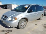 ✅ 2005 Dodge Caravan SXT • VIN: 2D4GP44L55R134475 • Lot: 43575271. Listed on IAAI with 200,475 mi. Free auction sales archive from the USA and detailed vehicle history report at DreamBid. Image 18.