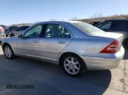 ✅ 2003 Mercedes-Benz C 240 • VIN: WDBRF81J33F318562 • Lot: 47246195. Wystawiony na Copart z przebiegiem 65 777 mil. Bezpłatny archiwum sprzedaży aukcyjnych z USA i szczegółowy raport historii pojazdu na DreamBid. Zdjęcie 2.