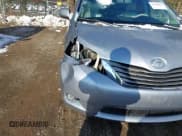 ✅ 2014 Toyota Sienna XLE • VIN: 5TDYK3DC5ES510156 • Lot: 43828821. Listed on IAAI with 233,799 mi. Free auction sales archive from the USA and detailed vehicle history report at DreamBid. Image 18.
