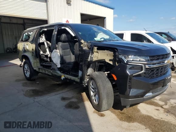 ✅ 2022 Chevrolet Suburban LS • VIN: 1GNSCBKD1NR271963 • Lot: 52889005. Listed on Copart with 106,922 mi. Free auction sales archive from the USA and detailed vehicle history report at DreamBid. Image 4.