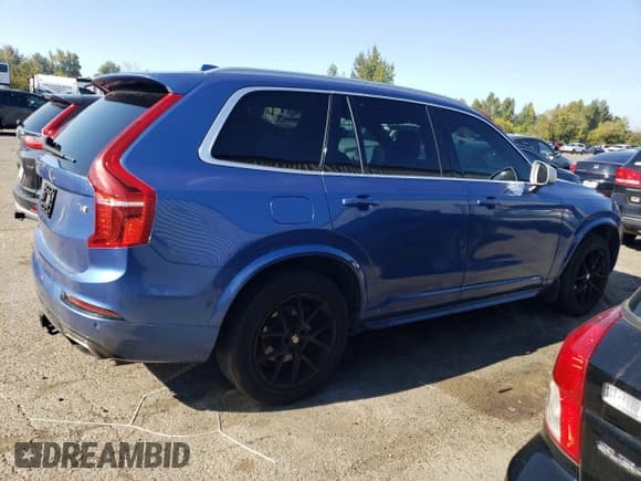 ✅ 2016 Volvo XC90 T6 R-Design • VIN: YV4A22PM9G1076062 • Lot: 81722935. Wystawiony na Copart z przebiegiem 154 964 mil. Bezpłatny archiwum sprzedaży aukcyjnych z USA i szczegółowy raport historii pojazdu na DreamBid. Zdjęcie 3.