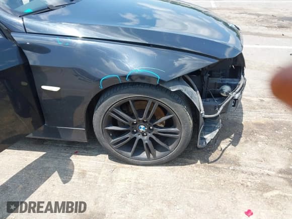 ✅ 2006 BMW 3 Series 325i • VIN: WBAVB13596KX65960 • Лот: 42460430. Опубликован ранее на IAAI с пробегом 331 860 миль. Бесплатный доступ к архиву аукционных продаж из США и подробный отчёт об истории автомобиля на DreamBid. Изображение 6.