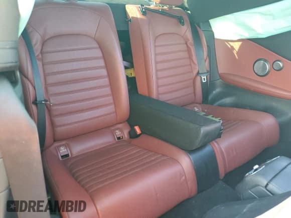 ✅ 2020 Mercedes-Benz C 300 • VIN: WDDWJ8DB7LF949084 • Lot: 82168245. Listed on Copart with 76,647 mi. Free auction sales archive from the USA and detailed vehicle history report at DreamBid. Image 10.