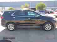 2019 Chevrolet Equinox LT z VIN 2GNAXKEV7K6110884, wystawiony jako IAAI lot #43460505 z przebiegiem 81 210 mil mil oraz . Historia ofert i sprzedaży dostępna na DreamBid. Obrazek 13.