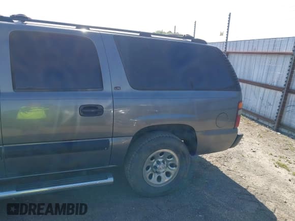 ✅ 2001 Chevrolet Suburban LS • VIN: 3GNEC16T21G163239 • Лот: 42037678. Опубликован ранее на IAAI с пробегом 293 293 миль. Бесплатный доступ к архиву аукционных продаж из США и подробный отчёт об истории автомобиля на DreamBid. Изображение 13.