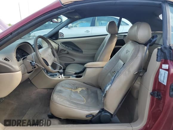 ✅ 2004 Ford Mustang Deluxe • VIN: 1FAFP44484F109180 • Lot: 53024575. Listed on Copart with 117,917 mi. Free auction sales archive from the USA and detailed vehicle history report at DreamBid. Image 7.