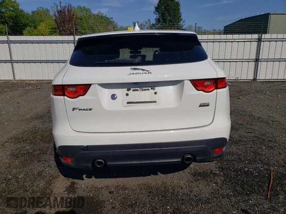 ✅ 2019 Jaguar F-Pace 25t Prestige • VIN: SADCK2FX7KA353473 • Lot: 80530395. Listed on Copart with 102,613 mi. Free auction sales archive from the USA and detailed vehicle history report at DreamBid. Image 6.