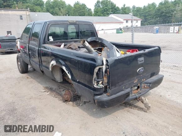 ✅ 1999 Ford F-250 XL • VIN: 1FTNF21L4XED69711 • Lot: 42912359. Listed on IAAI with 244,818 mi. Free auction sales archive from the USA and detailed vehicle history report at DreamBid. Image 3.