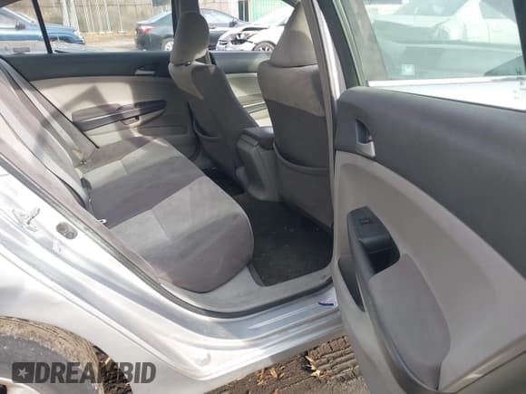 ✅ 2008 Honda Accord LX-P • VIN: 1HGCP26478A139063 • Lot: 43904595. Listed on IAAI with 142,633 mi. Free auction sales archive from the USA and detailed vehicle history report at DreamBid. Image 8.