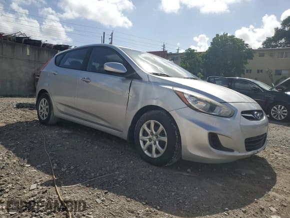 ✅ 2014 Hyundai Accent GS • VIN: KMHCT5AE3EU172921 • Лот: 78064564. Опубликован ранее на Copart с пробегом 99 362 миль. Бесплатный доступ к архиву аукционных продаж из США и подробный отчёт об истории автомобиля на DreamBid. Изображение 4.