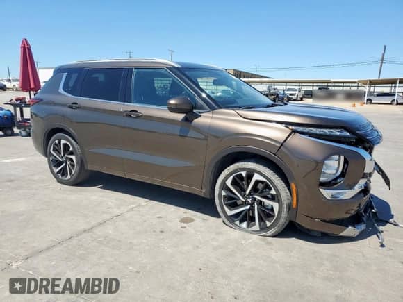 2023 Mitsubishi Outlander SEL with VIN JA4J3VA83PZ055944, listed as a Copart auction lot 66570415 with 30,532 mi miles and Salvage title. Bid and sale history available at DreamBid. Image 8.