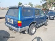 ✅ 1993 Toyota 4Runner • VIN: JT3VN39W7P0101194 • Lot: 42635791. Listed on IAAI with 327,523 mi. Free auction sales archive from the USA and detailed vehicle history report at DreamBid. Image 4.