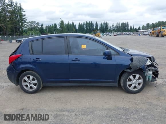 ✅ 2008 Nissan Versa SL • VIN: 3N1BC13E08L422316 • Лот: 42588047. Опубликован ранее на IAAI с пробегом 201 780 миль. Бесплатный доступ к архиву аукционных продаж из США и подробный отчёт об истории автомобиля на DreamBid. Изображение 13.