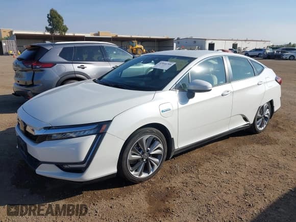 ✅ 2019 Honda Clarity • VIN: JHMZC5F18KC002087 • Lot: 43846306. Listed on IAAI with 158,958 mi. Free auction sales archive from the USA and detailed vehicle history report at DreamBid. Image 17.