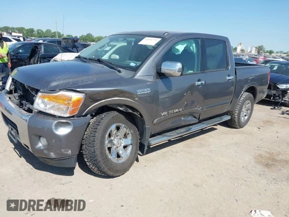 ✅ 2015 Nissan Titan SV • VIN: 1N6BA0ED5FN508975 • Lot: 42032737. Listed on IAAI with 97,432 mi. Free auction sales archive from the USA and detailed vehicle history report at DreamBid. Image 2.
