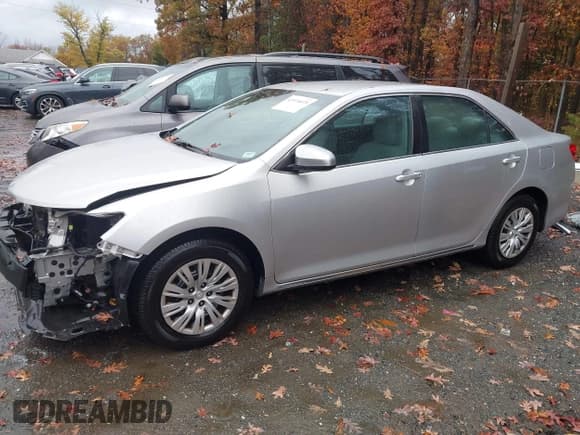 ✅ 2013 Toyota Camry LE • VIN: 4T4BF1FK4DR307449 • Lot: 43576075. Listed on IAAI with 206,176 mi. Free auction sales archive from the USA and detailed vehicle history report at DreamBid. Image 15.