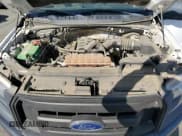 ✅ 2017 Ford F-150 XL • VIN: 1FTMF1CF2HKC86570 • Lot: 51863205. Wystawiony na Copart z przebiegiem 181 397 mil. Bezpłatny archiwum sprzedaży aukcyjnych z USA i szczegółowy raport historii pojazdu na DreamBid. Zdjęcie 11.