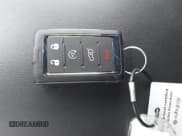 ✅ 2025 Jeep Grand Cherokee • VIN: 1C4RJYB62S8700336 • Lot: 42622459. Wystawiony na IAAI z przebiegiem 3 156 mil. Bezpłatny archiwum sprzedaży aukcyjnych z USA i szczegółowy raport historii pojazdu na DreamBid. Zdjęcie 11.