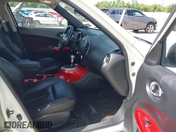 ✅ 2011 Nissan Juke SL • VIN: JN8AF5MV5BT017212 • Lot: 42753031. Wystawiony na IAAI z przebiegiem 173 076 mil. Bezpłatny archiwum sprzedaży aukcyjnych z USA i szczegółowy raport historii pojazdu na DreamBid. Zdjęcie 5.