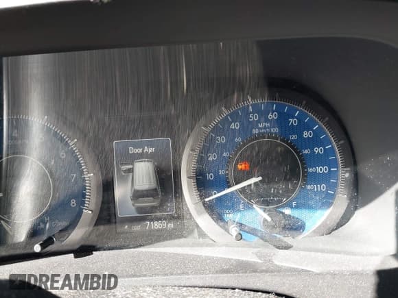 ✅ 2016 Toyota Sienna XLE • VIN: 5TDYK3DC0GS762593 • Lot: 41769173. Listed on IAAI with 71,869 mi. Free auction sales archive from the USA and detailed vehicle history report at DreamBid. Image 15.