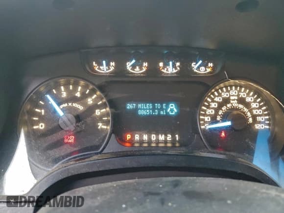 ✅ 2012 Ford F-150 XL • VIN: 1FTMF1CM5CFB69291 • Lot: 93279955. Listed on Copart with 88,651 mi. Free auction sales archive from the USA and detailed vehicle history report at DreamBid. Image 9.