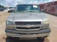2003 Chevrolet Silverado 1500 LS с VIN 2GCEC19X331342392, выставлен на аукционе IAAI как лот 43055435 с пробегом 227 326 миль миль и . История ставок и продаж доступна на DreamBid. Изображение 13.