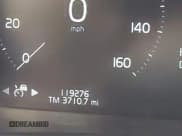 ✅ 2018 Volvo S90 Momentum • VIN: LVY992MK4JP004803 • Лот: 43537065. Опубликован ранее на IAAI с пробегом 119 276 миль. Бесплатный доступ к архиву аукционных продаж из США и подробный отчёт об истории автомобиля на DreamBid. Изображение 16.