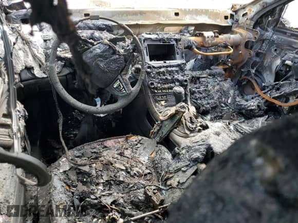 2013 Chevrolet Malibu LT z VIN 1G11C5SA1DF153643, wystawiony jako Copart lot #64082845 z przebiegiem Nie podano mil oraz Nie do naprawy • Non repairable. Historia ofert i sprzedaży dostępna na DreamBid. Obrazek 8.