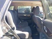 ✅ 2016 Nissan Rogue SV • VIN: KNMAT2MV0GP736998 • Lot: 43201311. Wystawiony na IAAI z przebiegiem 165 798 mil. Bezpłatny archiwum sprzedaży aukcyjnych z USA i szczegółowy raport historii pojazdu na DreamBid. Zdjęcie 8.